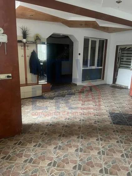 Casa/Vila 2 Mai cu 24 camere /si un spatiu comercial de 98mp - 11