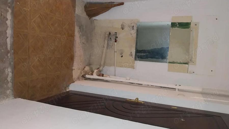 Vand garsoniera. Zona confec?ii. - 4