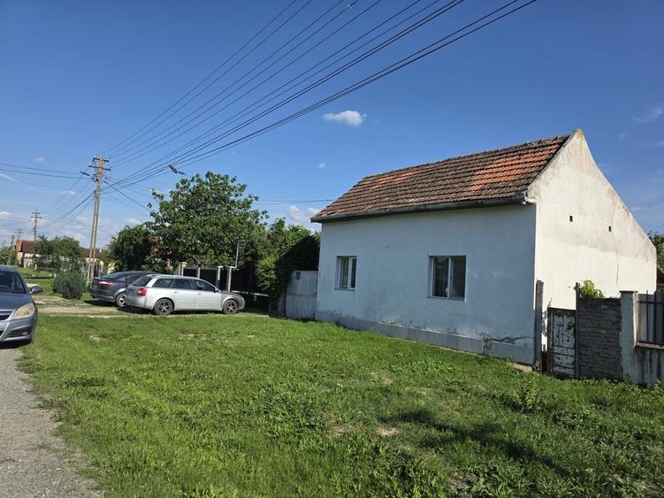 Casă individuală cu 2 camere cu Canalizare în Moșnița Nouă