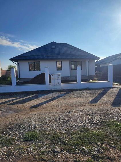 Casa de vanzare ( constructie doar parter ) - 1