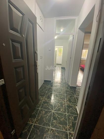 Garsonieră decomandată în Tineretului