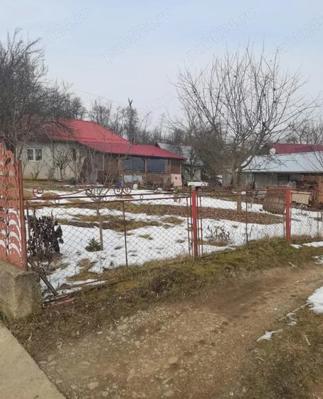 Casa de vanzare intr-o zona linistita in comuna Mociu - 1