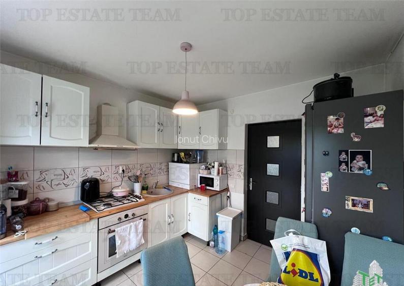 Casa cuplata.curte individuala generoasa, cu 3 camere,2 bai,