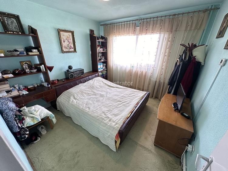 Apartament 5 camere zona Tomis Nord