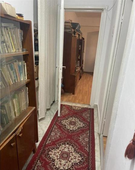 Apartament 3 camere , zona Cartier Gara , et 3/4 , 60 mp , c - 5