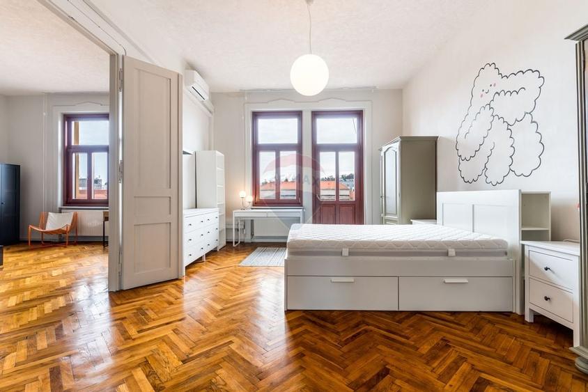 3 cam, 2 bai, 115mp, Ultracentral, la cheie, parcare inclusa, com 0 - 2