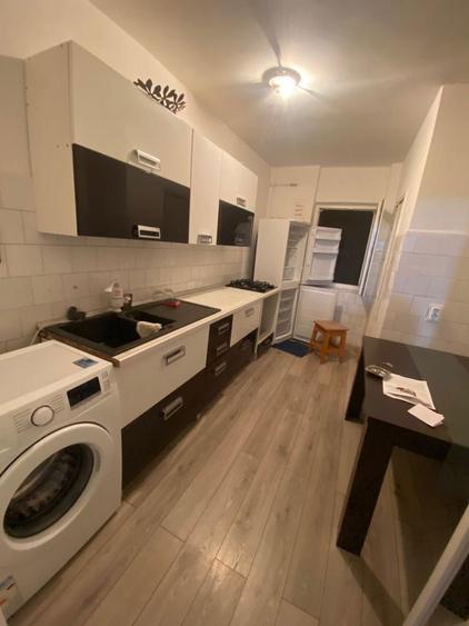 Vand apartament 3 camere- Str. Babadag - 6