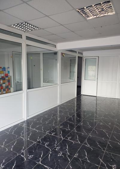 Etaj complet versatil de vânzare – Ideal pentru spațiu  birouri ori apartament - 1