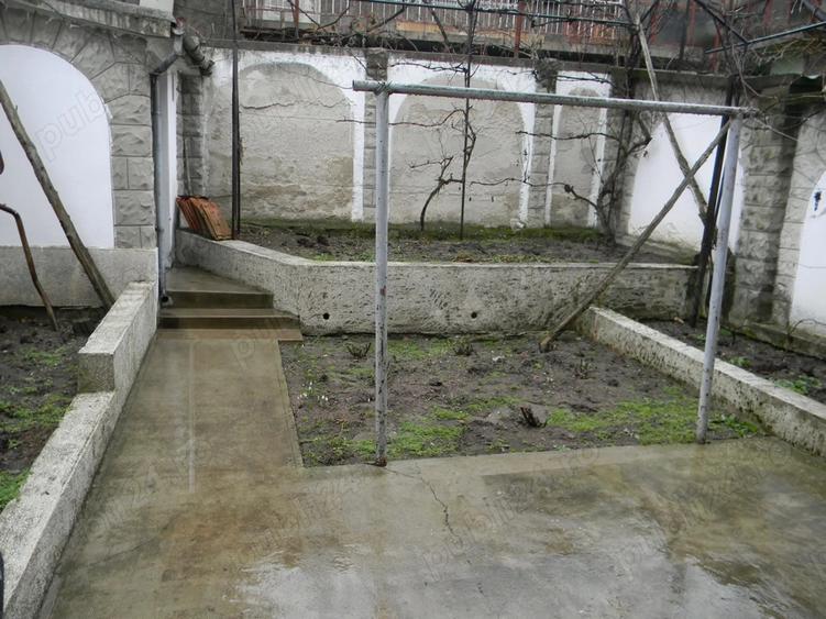 casa de vanzare singur in curte zona centrala Oradea - 5