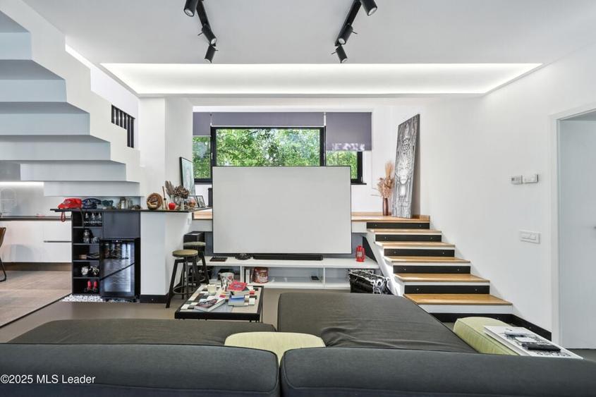 Vila Flight House | Buftea | 344 mp totali - 9