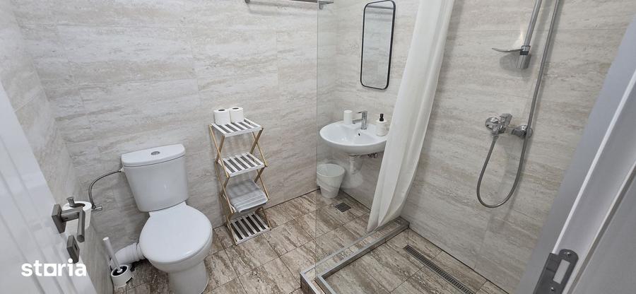 Spațiu comercial, de 472 mp, în Nord