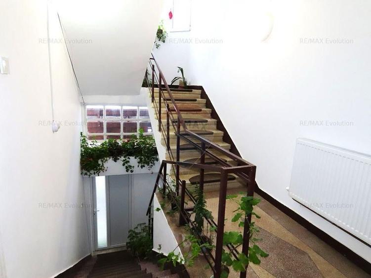 Proprietar inchiriez vila in centrul Predeal - 7