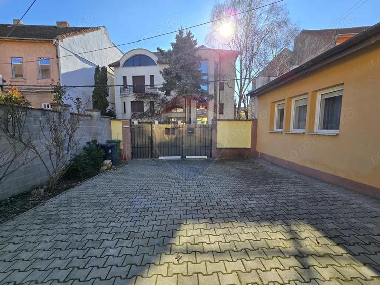 Apartament de inchiriat, centrala termica, loc de parcare in curte - 2