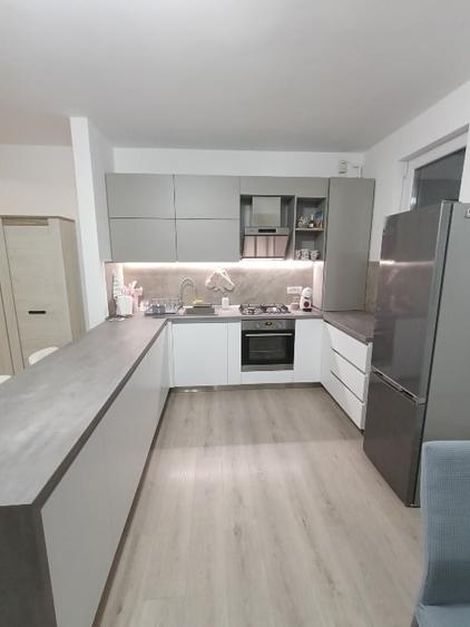 Vand apartament cu 3 camere (mobilat) - 4