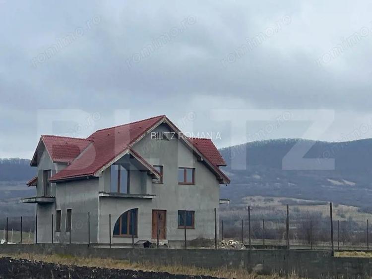 Casa Individuala, 230 mp, 2900 mp teren, 15 km de Bistrita 2900 mp teren