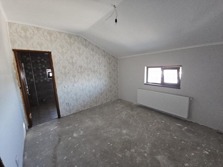 Casa 12 Cam | 477 mp Utili | Teren 1200 mp | Locuit/Azil/Gradinita | Comision 0 - 4