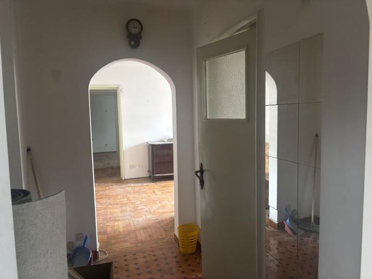Apartament 3 camere de vanzare - 9