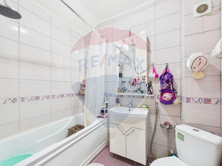 Casa/Vila superba cu 6 camere si gradina in zona Rosu/Ilfov - 12