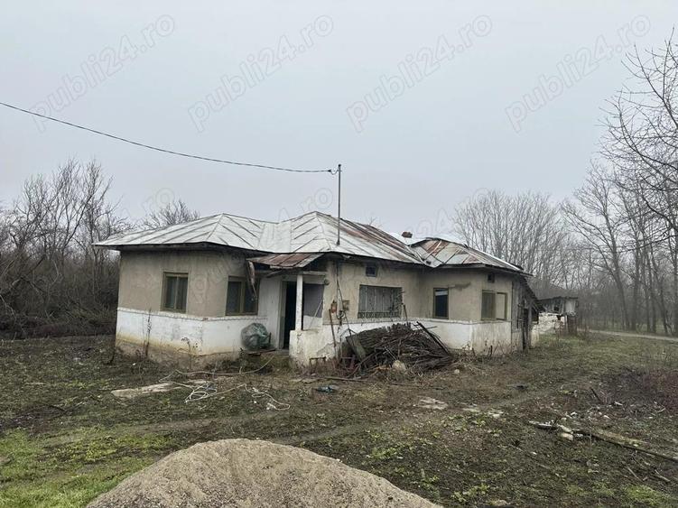 Agentia imobiliara VIGAFON vinde casa 2 camere Cornesti-Dambovita - 1