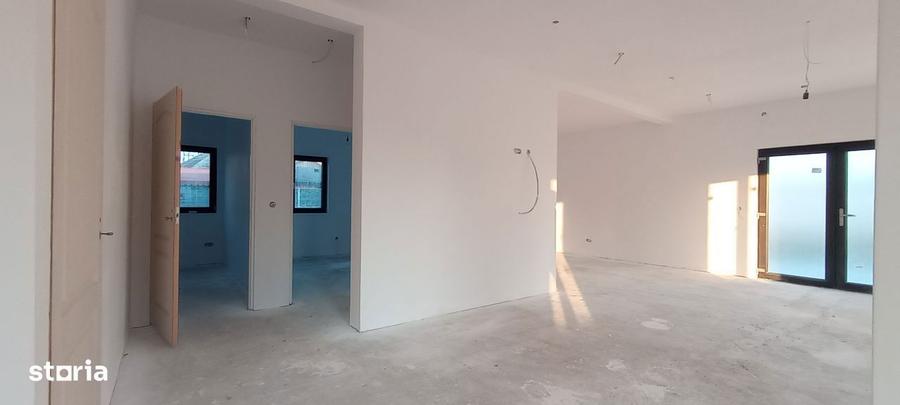 Casa noua spatioasa cu teren Zimandcuz - 3
