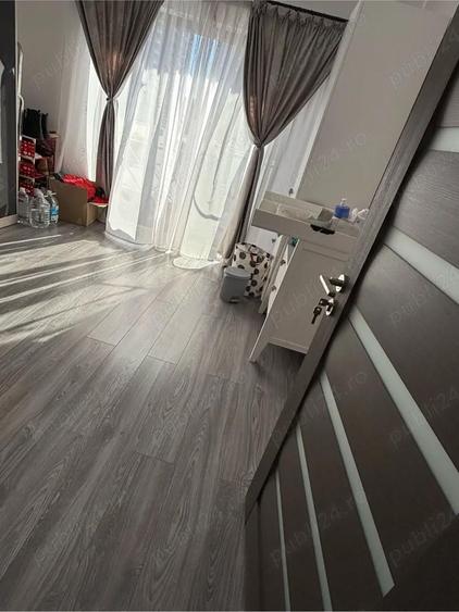 Apartament 3 camere de vanzare - 1