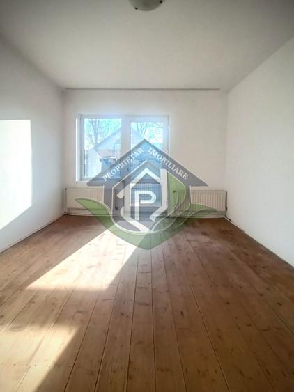 De vanzare Casa + curte 182 mp, 3 camere Stupini Brasov COMISION 0% - 4