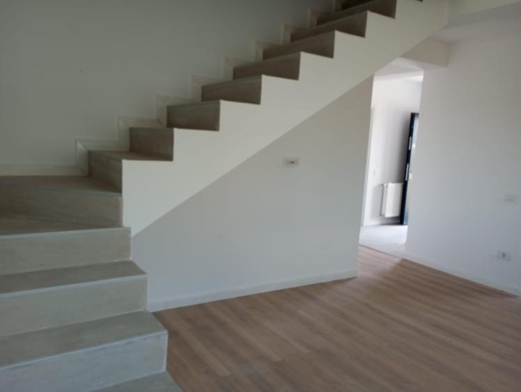 Casa individuala, la cheie, sat Dumbraveni, comuna Balotesti, str. Lahovari 90G - 12