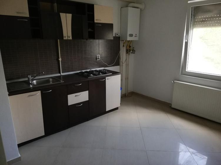 Apartament  3 camere Târnăveni  - 2