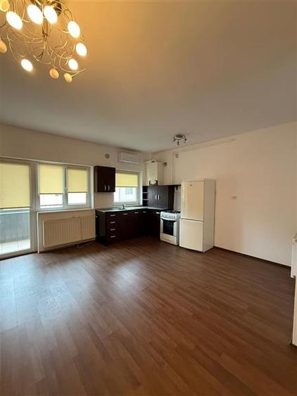 Exclusivitate, Garsoniera 47 mp, Zona Tractorul, Brasov - 3