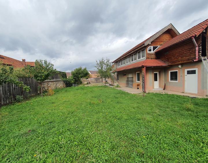 Casă individula in Sacele situata pe Bulevardu Brasovului - 12