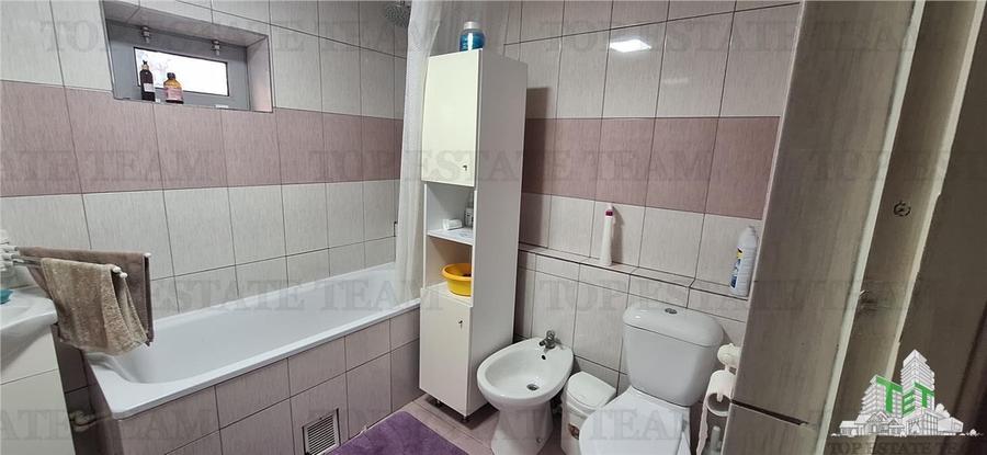 Casa  spatioasa cu 5 camere si curte proprie in Zona Bratianu, Constanta - 8
