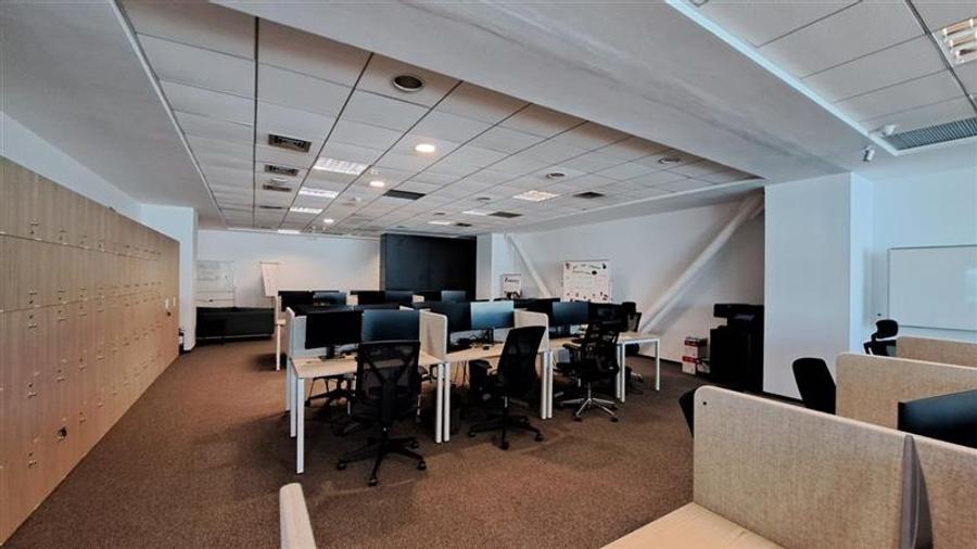 BOC Tower - birou mobilat langa metrou Pipera - 400 mp - 2