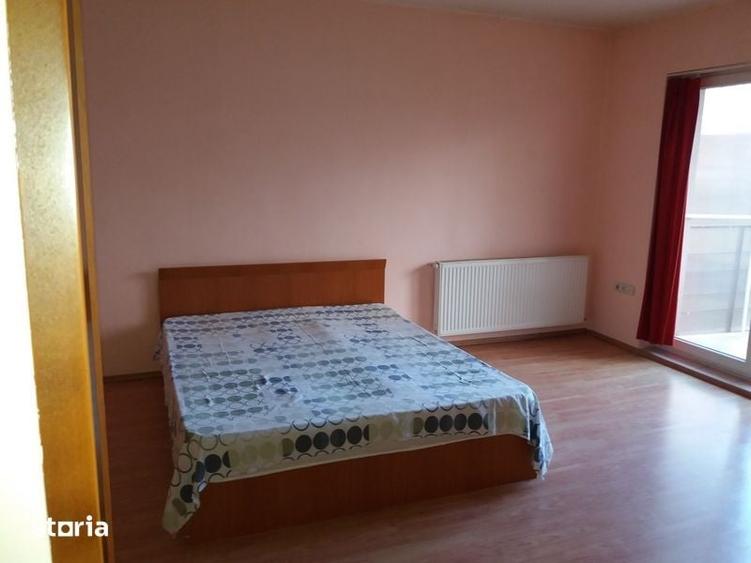 Apartament cu 3 camere în Sâncraiu