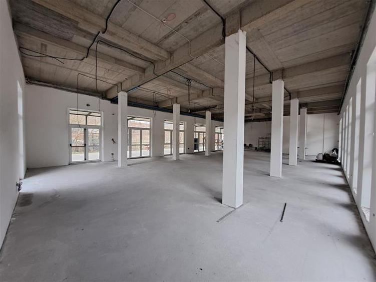 Spatiu comercial, 300 mp utili, situat in zona Roata Faget! - 1