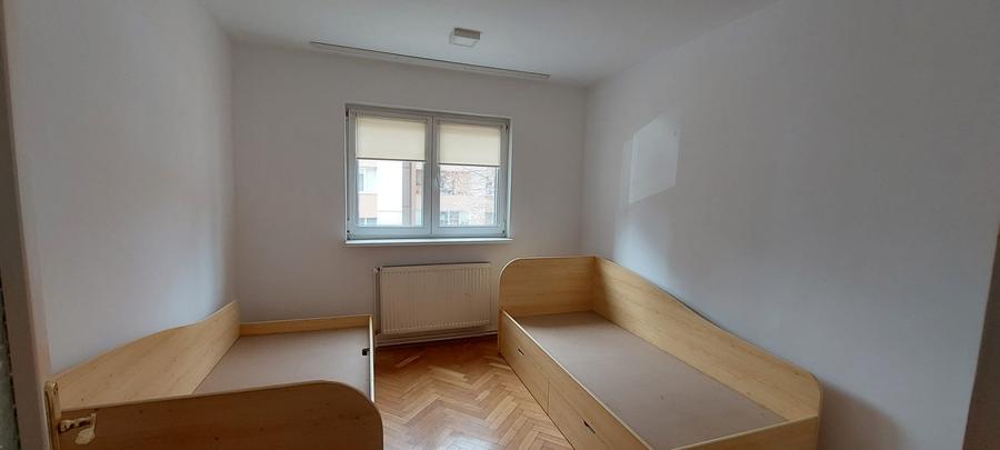 De inchiriat ap 3 camere - str. Surianu - 2