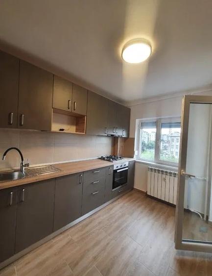 Brancoveanu adiacent -3 camere -Loc parcare - 1