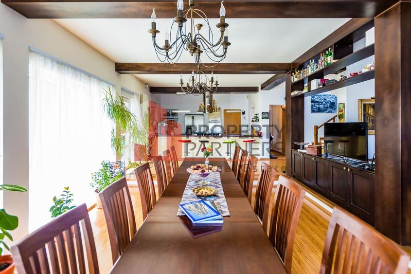 Vilă in Bran cu teren de 28.000 mp și priveliște spectaculoasa - 13