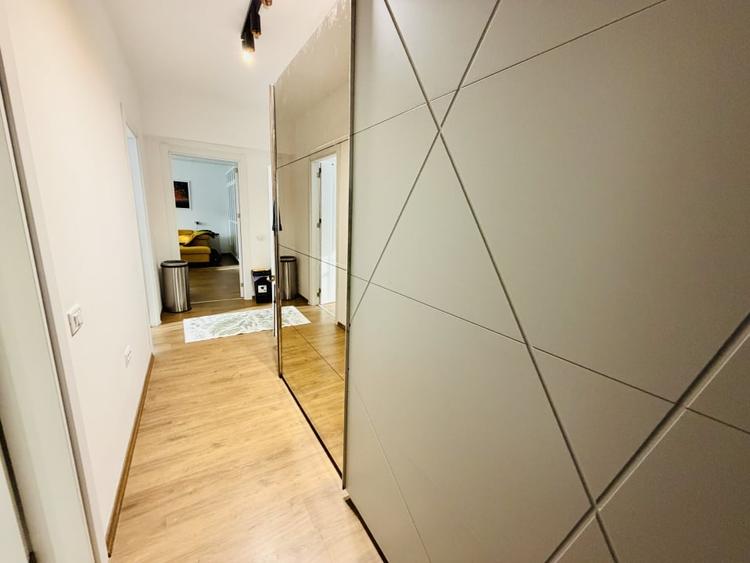 Apartament premium cu 3 camere, 2 băi, parcare subterană - 7 min de M Preciziei - 8