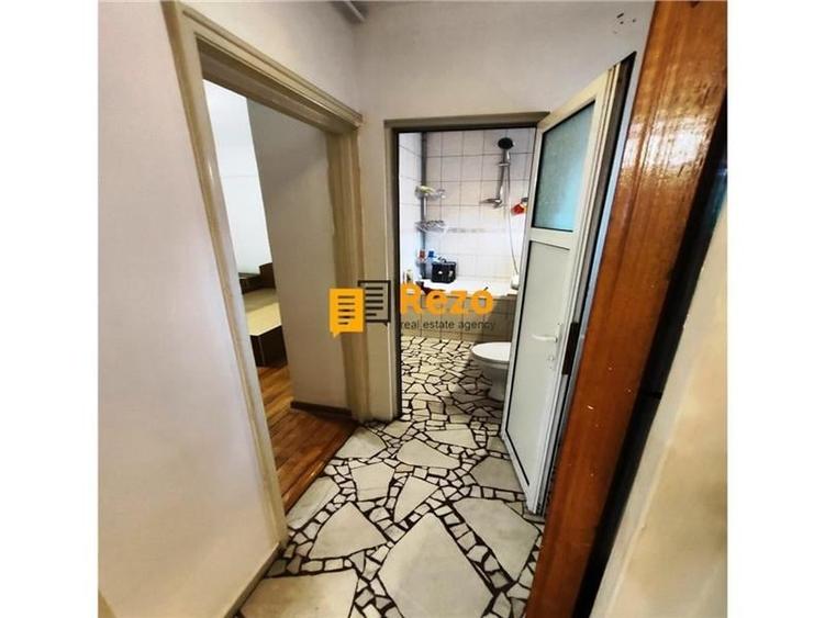 VICTORIEI, MIHALACHE, BANU MANTA, 120 MP CU TERASA, MOBILAT UTILAT, BLOC 1978 - 8