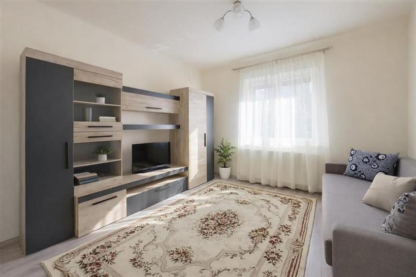 Garsoniera cocheta, renovata, decomandata, mobilata, utilata, Tractorul, Brasov - 1