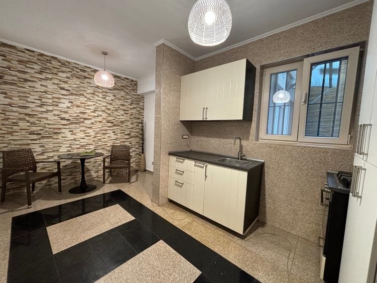 Studio de lux in imobil nou zona Unirii cu terasa de 30 metri patrati - 1