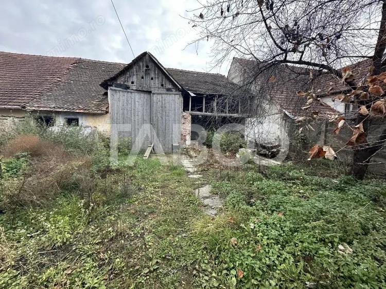 Casa de vanzare 2 camere anexe gospodaresti 1248 mp teren in Beclean - 4