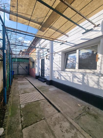 Imobil format din 2 corpuri individuale,un singur proprietar, zona Iancului - 21