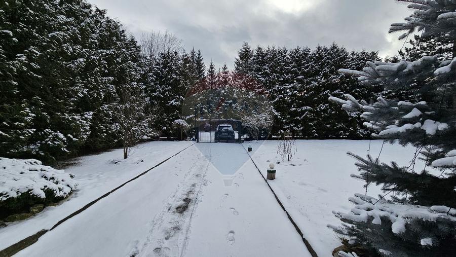 Vila de lux cu 4 camere de vanzare in Campulung Moldovenesc, Suceava - 49