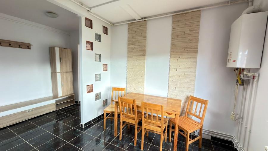 Apartament cu 2 camere semidecomandat, mobilat în Vest