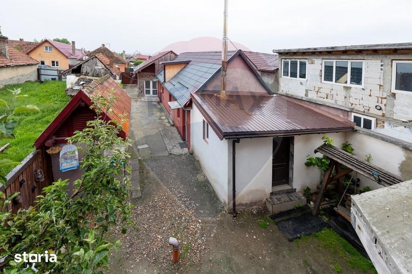 Casă cu 3 camere cu Teren 400 Mp în Sânpetru