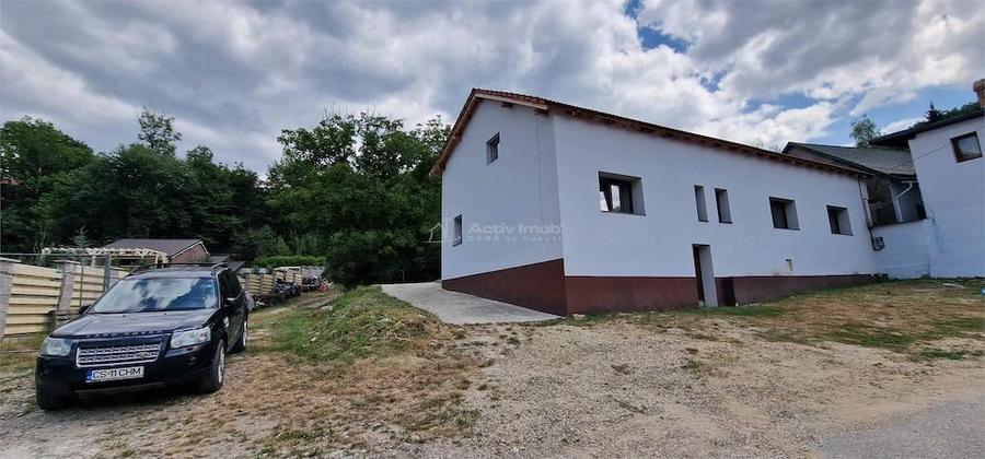 Casă cu Teren 878 Mp în Văliug