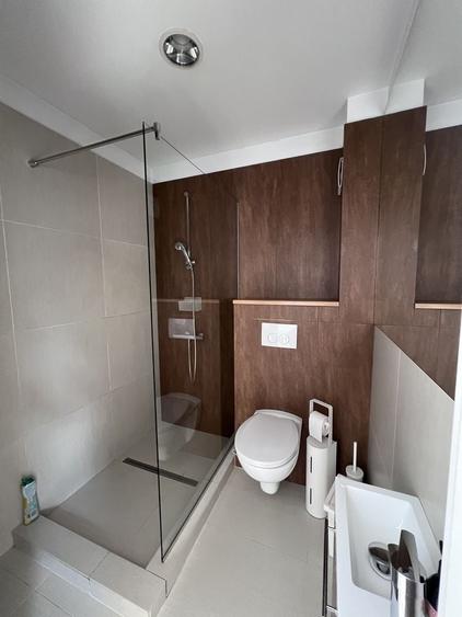Apartament cu 3 camere în Florești