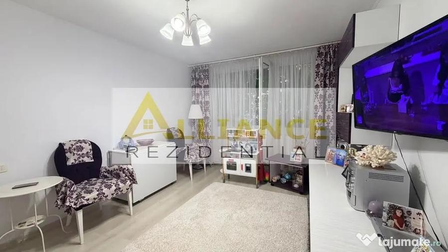 Apartament cu 3 camere decomandat în Central