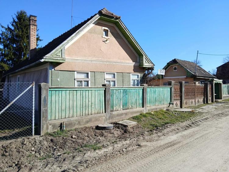 Casă cu 2 camere în Central